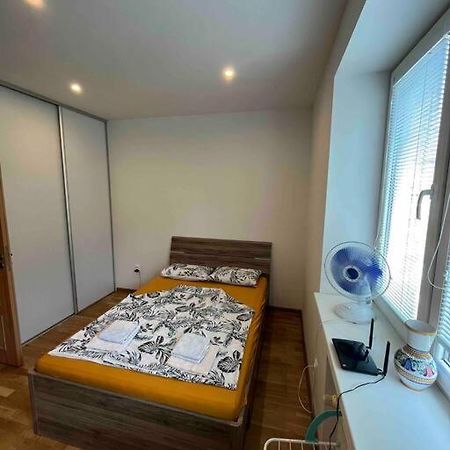 Brand New Apartment In The Heart Of Bratislava Eksteriør billede