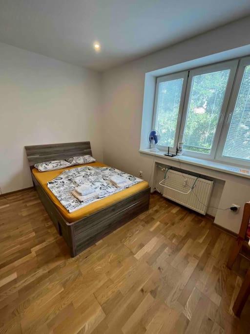 Brand New Apartment In The Heart Of Bratislava Eksteriør billede