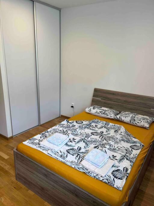 Brand New Apartment In The Heart Of Bratislava Eksteriør billede
